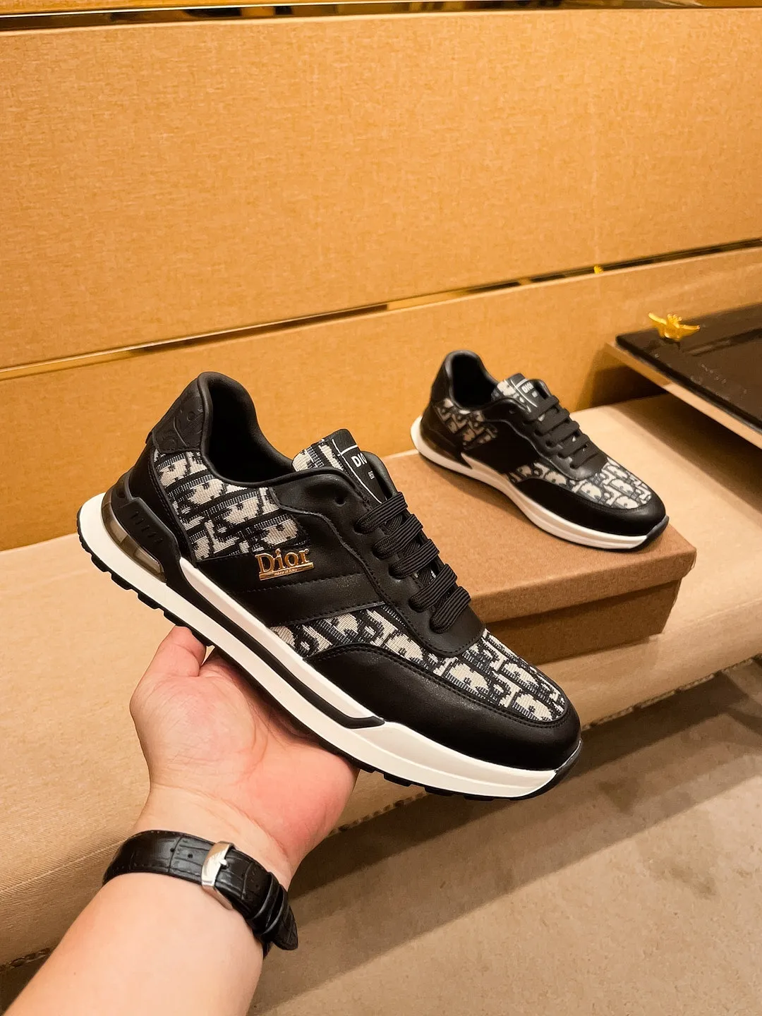 Men's shoes💰 420💰🔥【Dior】High-end brand of men's shoes official website 1:1 latest masterpiece: the upper is made of Italian imported first-layer cowhide, comfortable and breathable lining➕original non-slip and wear-resistant outsole🔥, making walking more convenient and comfortable! An exclusive new model, a stunning work, a beautiful 1:1 replica [color] compared to the official quality! Create a fashionable personality to set off your uniqueness! A must-have for trendy men! Classic 🔥Size: 38-44 Color: 🔥Multiple colors available